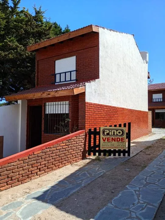 DUPLEX ACONDICIONADO A LA VENTA EN LAS TONINAS A 1 CUADRA DEL MAR