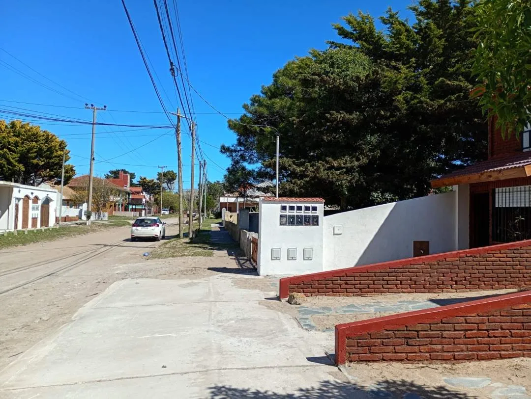 DUPLEX ACONDICIONADO A LA VENTA EN LAS TONINAS A 1 CUADRA DEL MAR