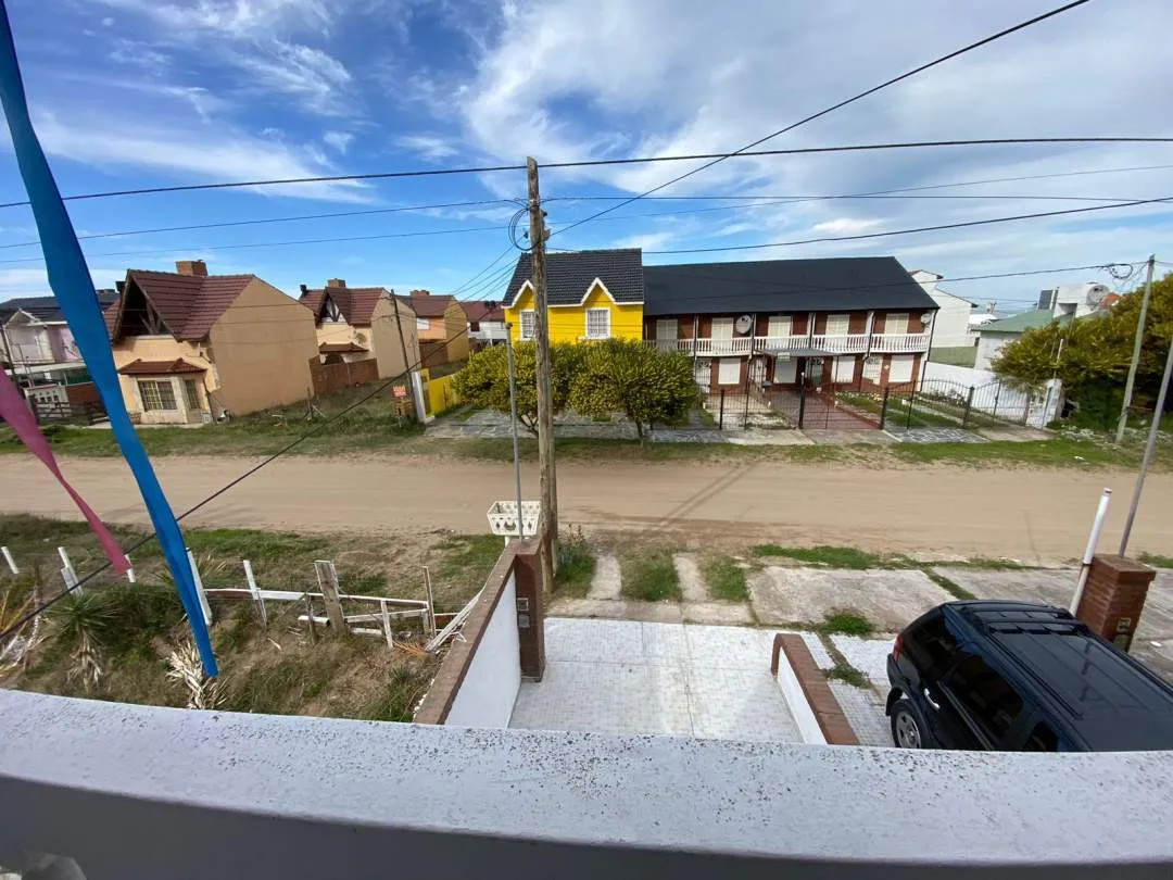 HERMOSO TRIPLEX A 100 MTS DEL MAR
