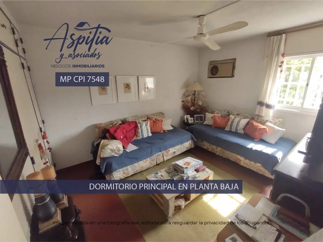 VENTA Casa 5 dormitorios con quincho y cochera en Poeta Lugones