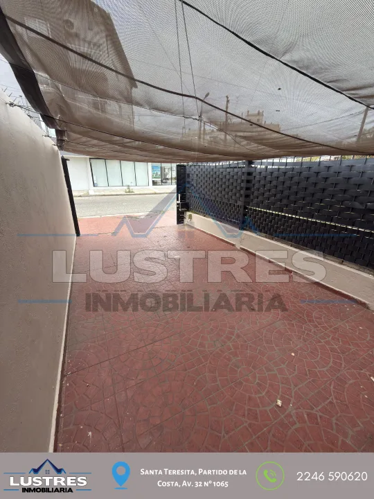 COCHERA SEMICUBIERTA ALQUILER ANUAL