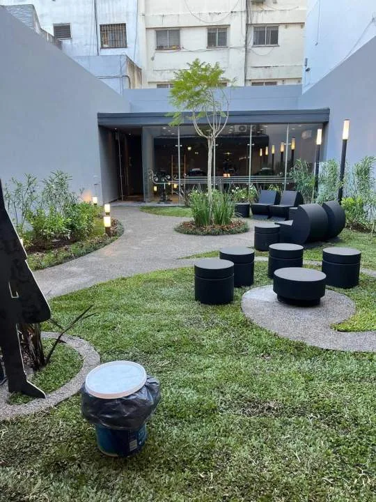 ALMAGRO. Alquiler temporario de 1 gran ambiente con terraza propia