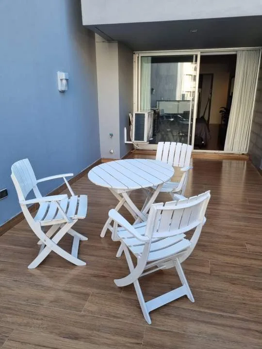 ALMAGRO. Alquiler temporario de 1 gran ambiente con terraza propia