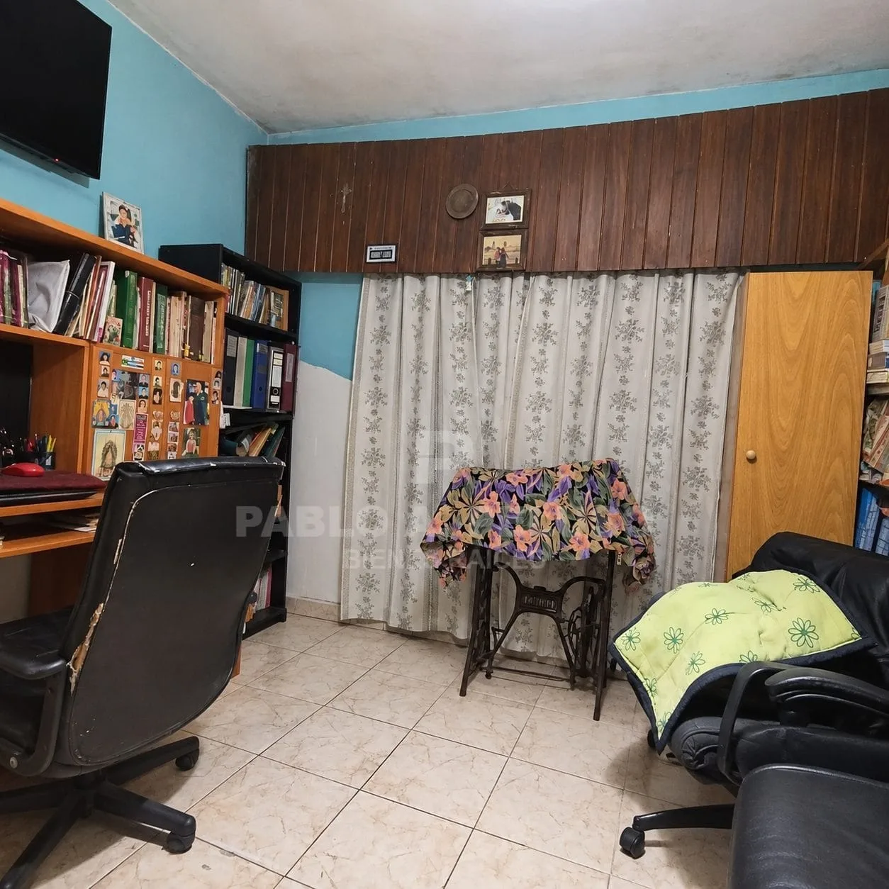 VENTA  DE CASA  5 AMBIENTES,  CON GARAGE EN  MERLO. ZONA OESTE. BUENOS AIRES.