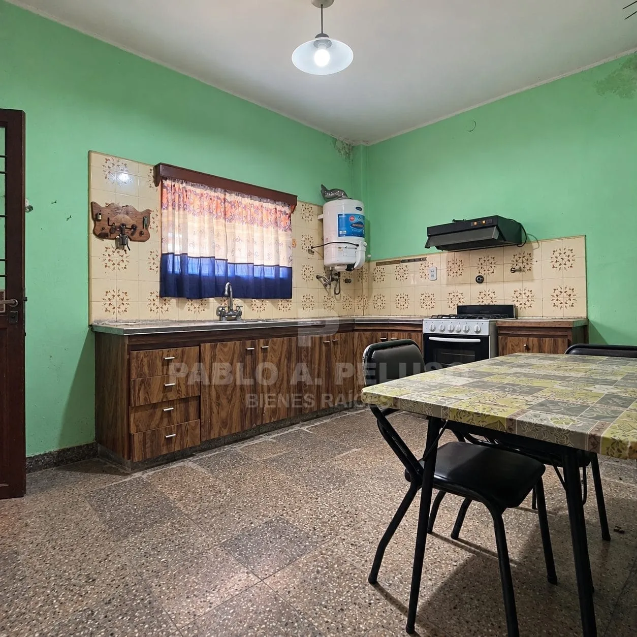 VENTA CASA 3 AMBIENTES EN MERLO. ZONA OESTE. BUENOS AIRES.