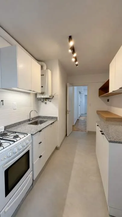 AV LA PLATA 300, CABALLITO, Venta 3 Ambientes