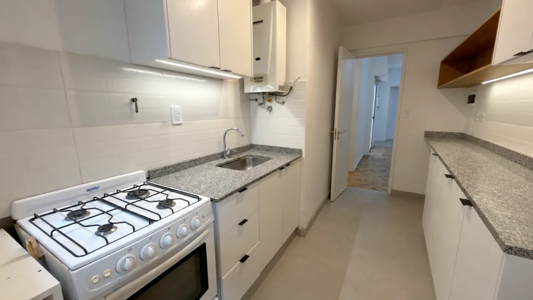 AV LA PLATA 300, CABALLITO, Venta 3 Ambientes