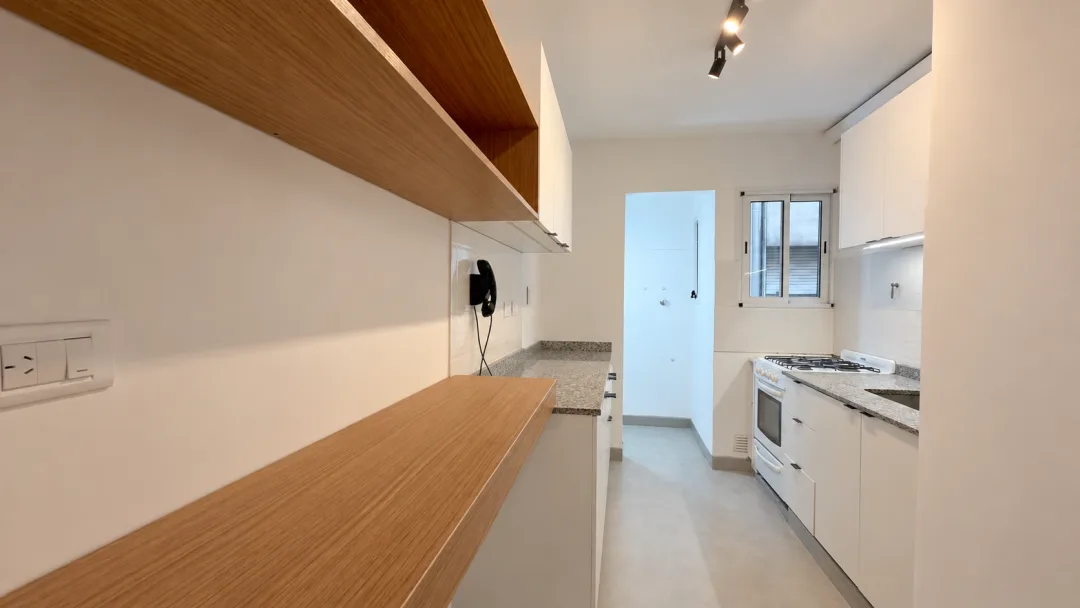 AV LA PLATA 300, CABALLITO, Venta 3 Ambientes
