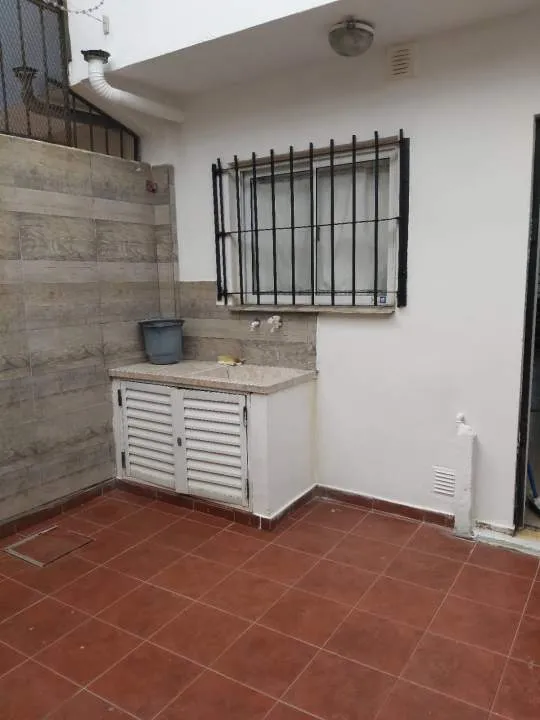 TRIPLEX EN ALQUILER ANUAL