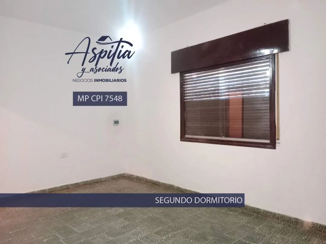 ALQUILER Casa 3 dormitorios y patio en Empalme - Cordoba