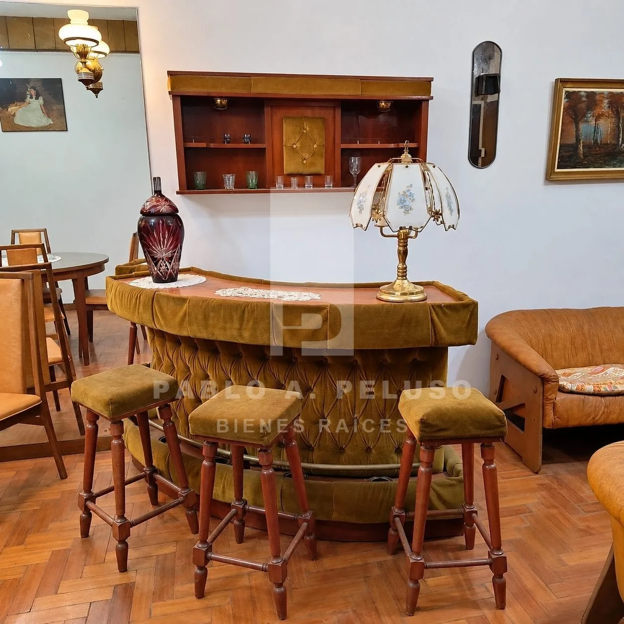 VENTA DE CASA 4 AMBIENTES CON JARDIN Y COCHERA EN MERLO