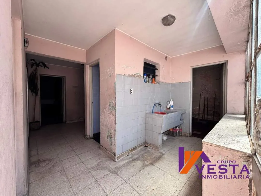 CASA EN VENTA-NECOCHEA AL 500- MACROCENTRO