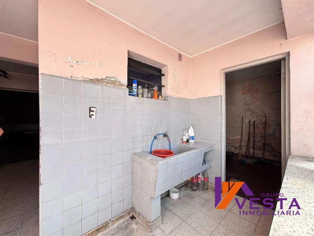 CASA EN VENTA-NECOCHEA AL 500- MACROCENTRO