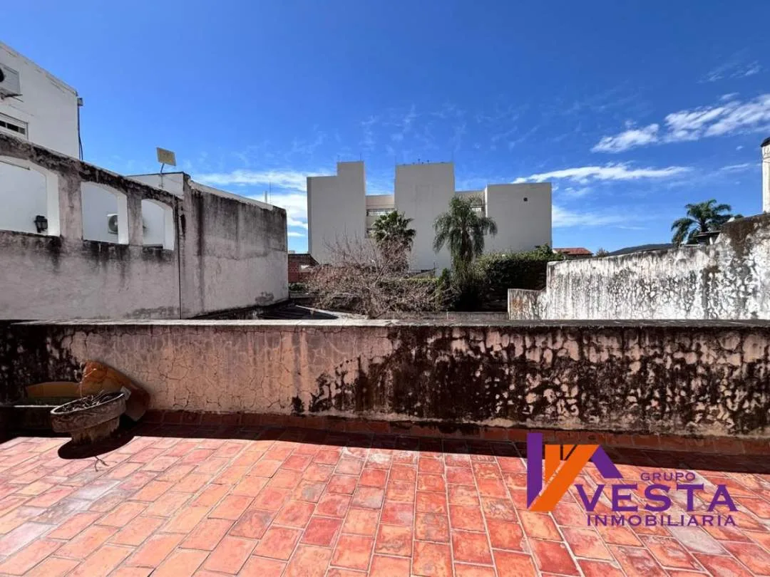 CASA EN VENTA-NECOCHEA AL 500- MACROCENTRO