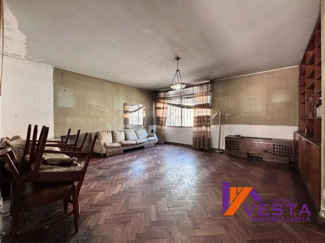 CASA EN VENTA-NECOCHEA AL 500- MACROCENTRO