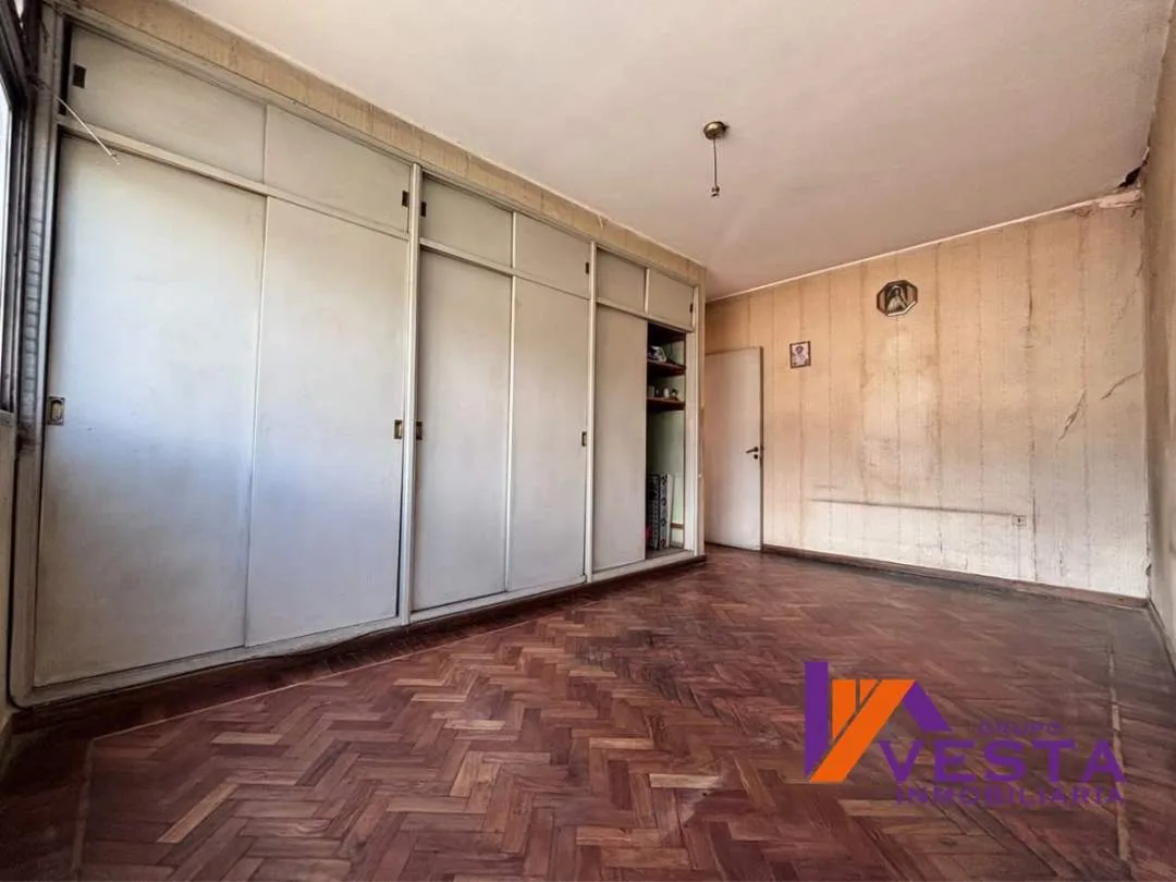 CASA EN VENTA-NECOCHEA AL 500- MACROCENTRO