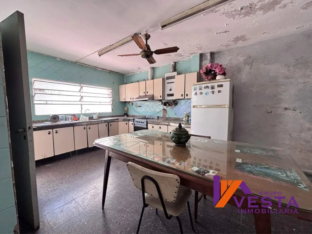 CASA EN VENTA-NECOCHEA AL 500- MACROCENTRO