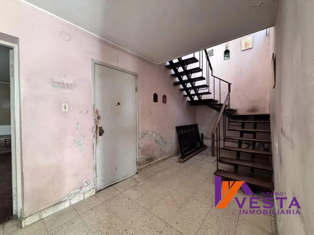CASA EN VENTA-NECOCHEA AL 500- MACROCENTRO