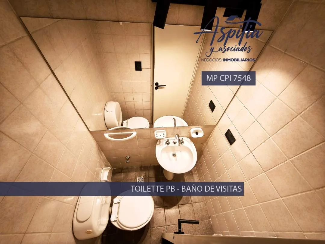 VENTA Departamento 2 dormitorios renovado con balcón en Nueva Córdoba