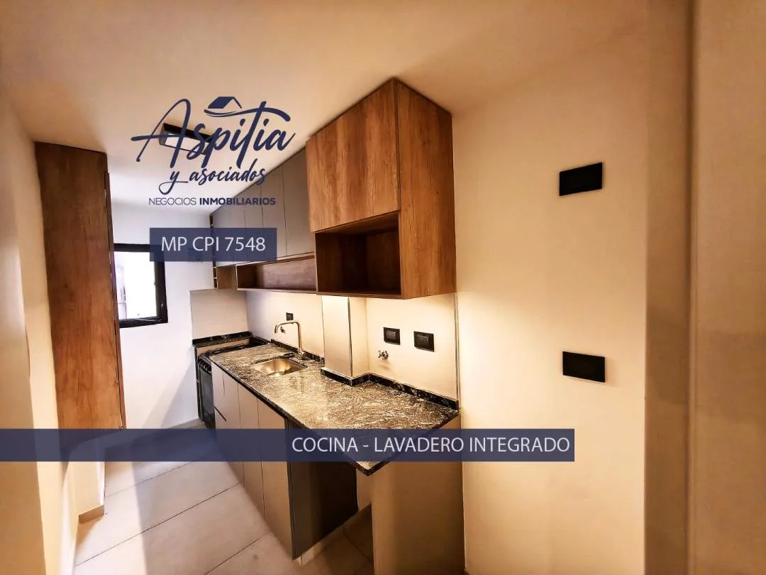 VENTA Departamento 2 dormitorios renovado con balcón en Nueva Córdoba