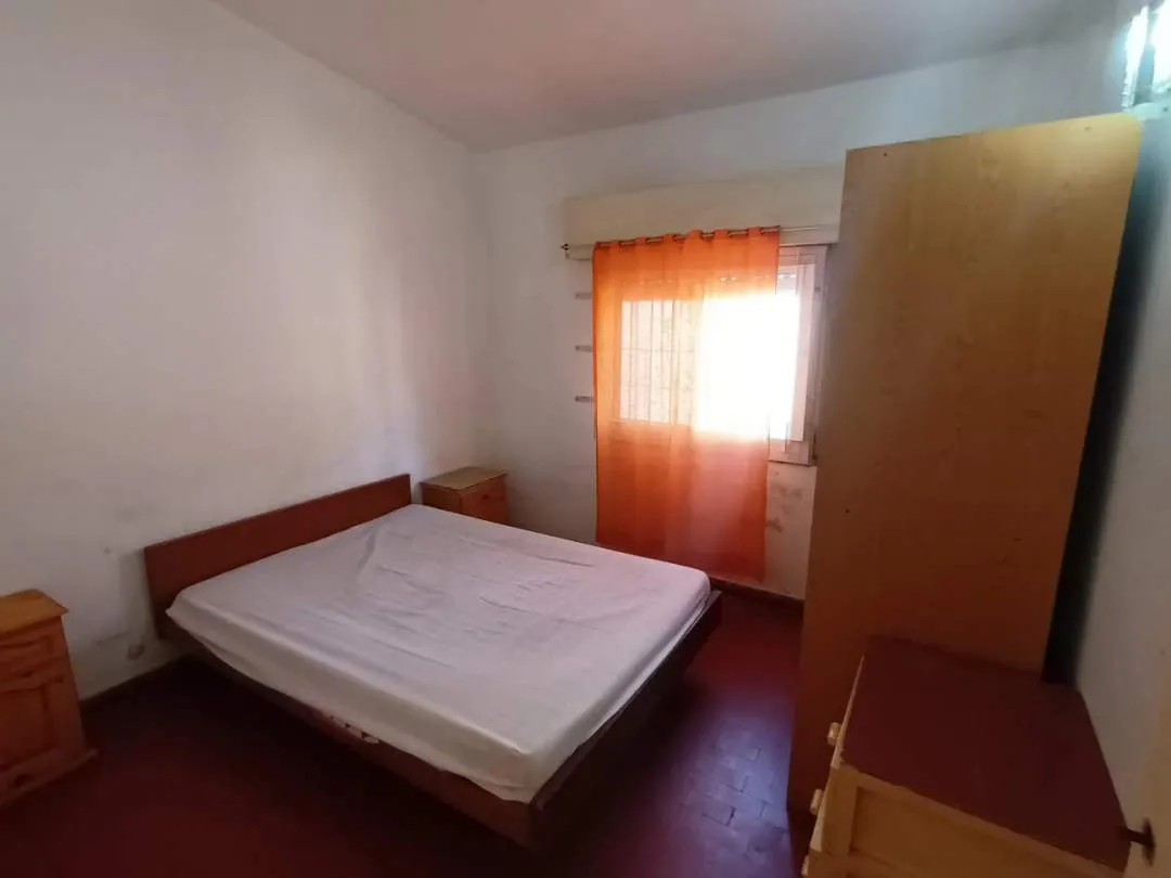 VENDE CASA + DPTO