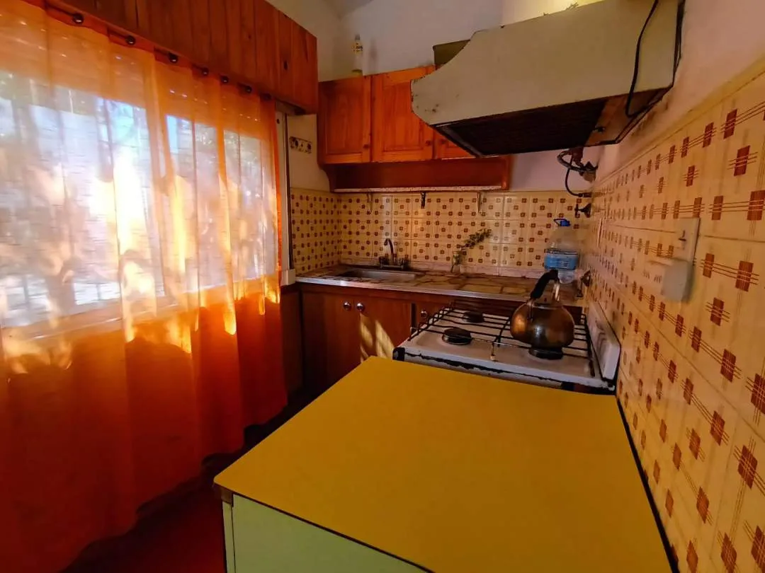 VENDE CASA + DPTO