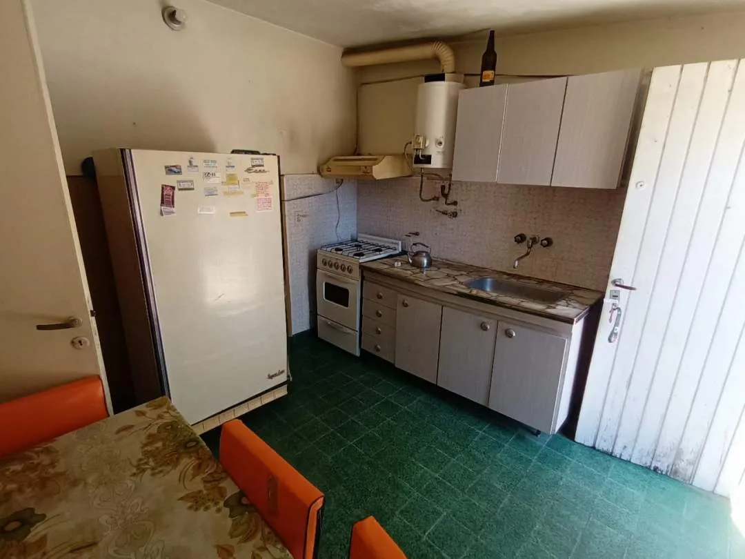 VENDE CASA + DPTO