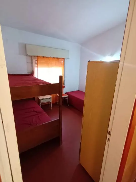 VENDE CASA + DPTO