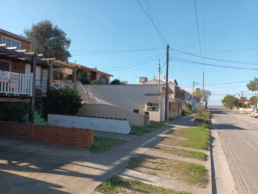DUPLEX 3 AMBIENTES AL FRENTE