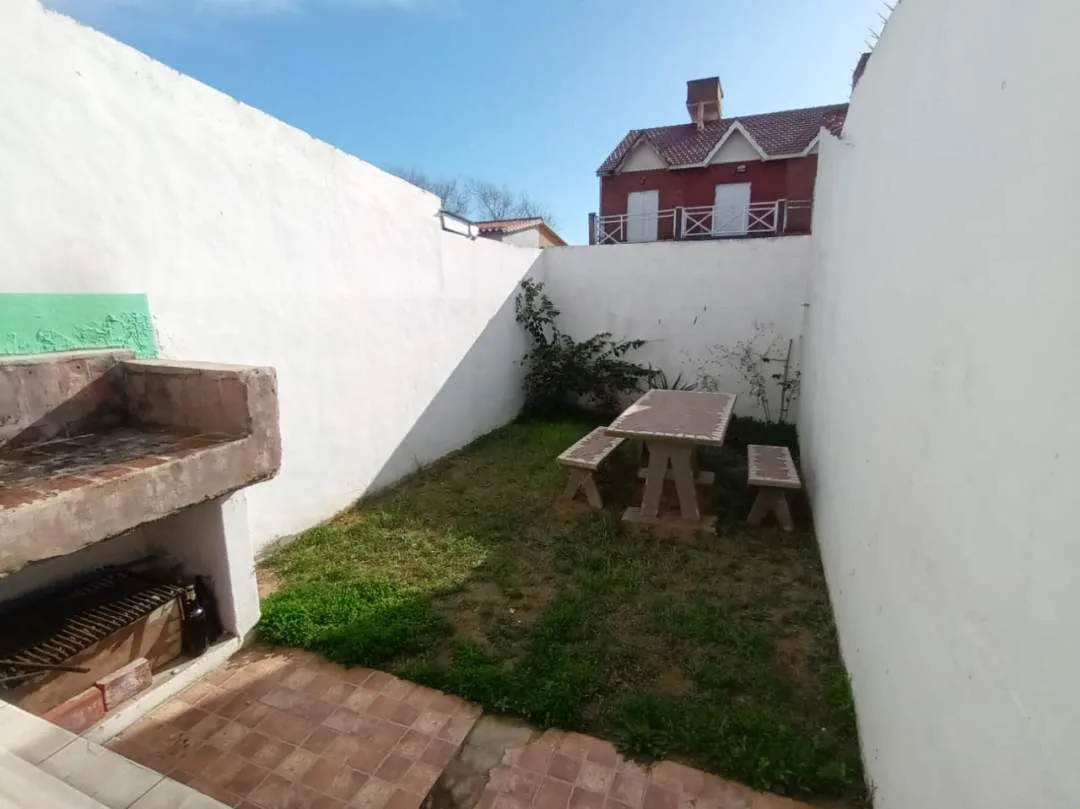 DUPLEX 3 AMBIENTES AL FRENTE