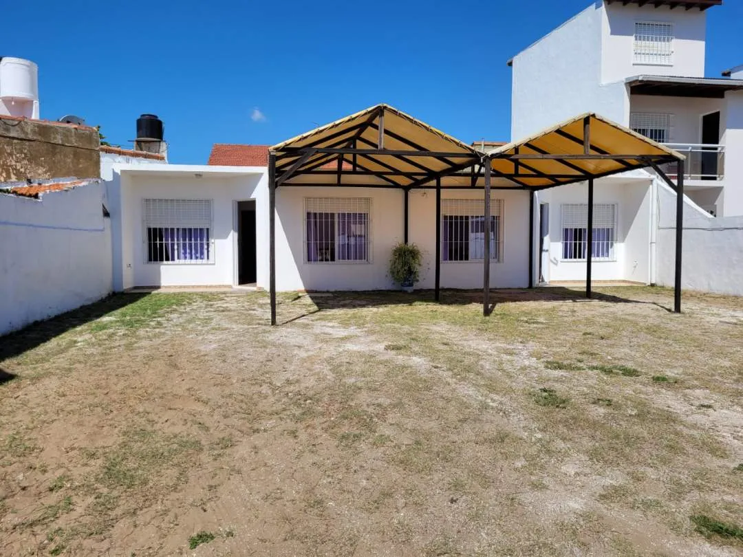 DEPARTAMENTOS EN PH EN BLOCK -MAR DEL TUYU .-