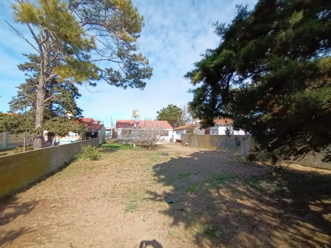 CHALET C/  LOTE 678 M2 - GAS NATURAL(RESERVADO)