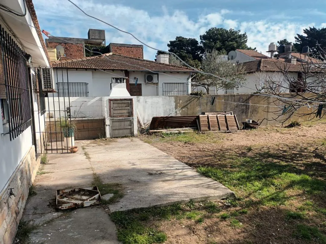 CHALET C/  LOTE 678 M2 - GAS NATURAL(RESERVADO)
