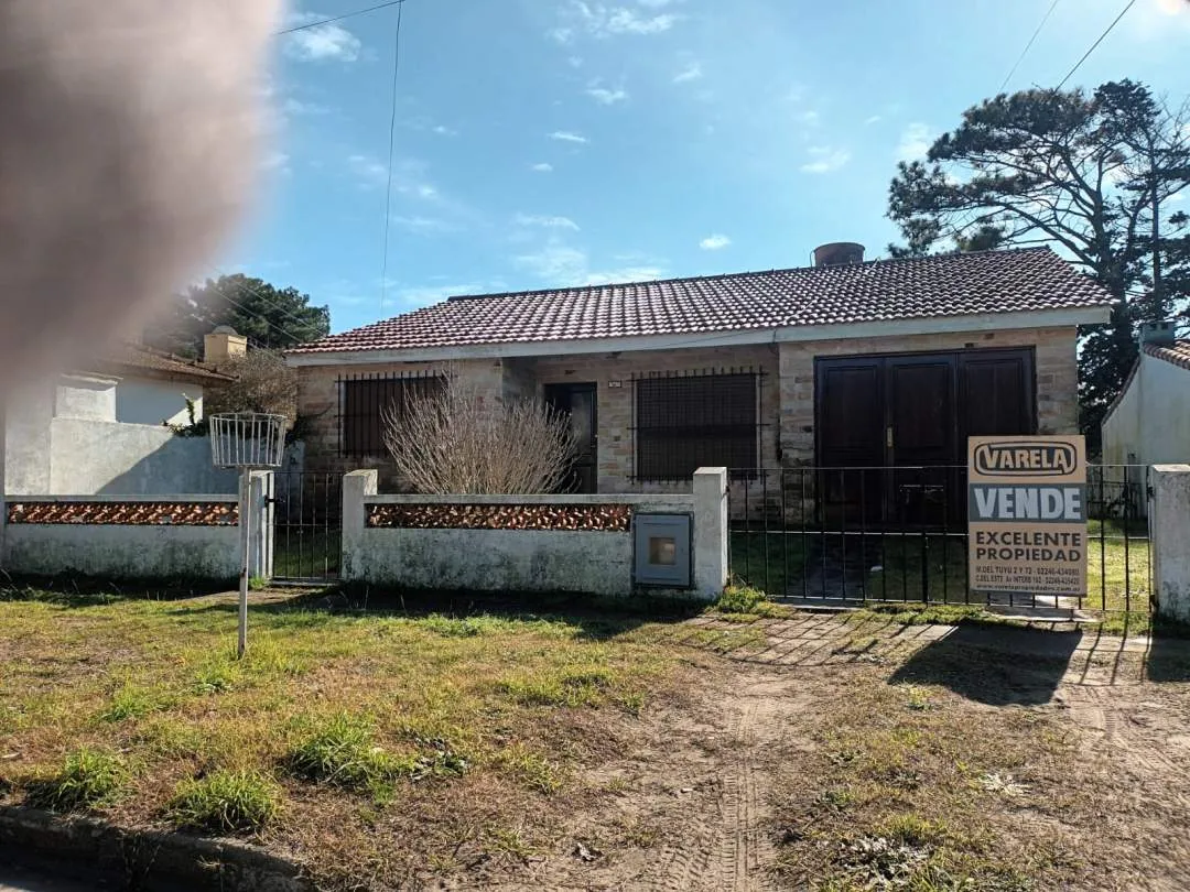 CHALET C/  LOTE 678 M2 - GAS NATURAL(RESERVADO)
