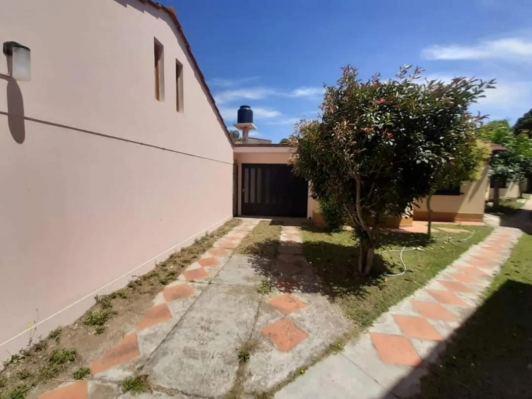 HERMOSO CHALET CON GAS NATURAL