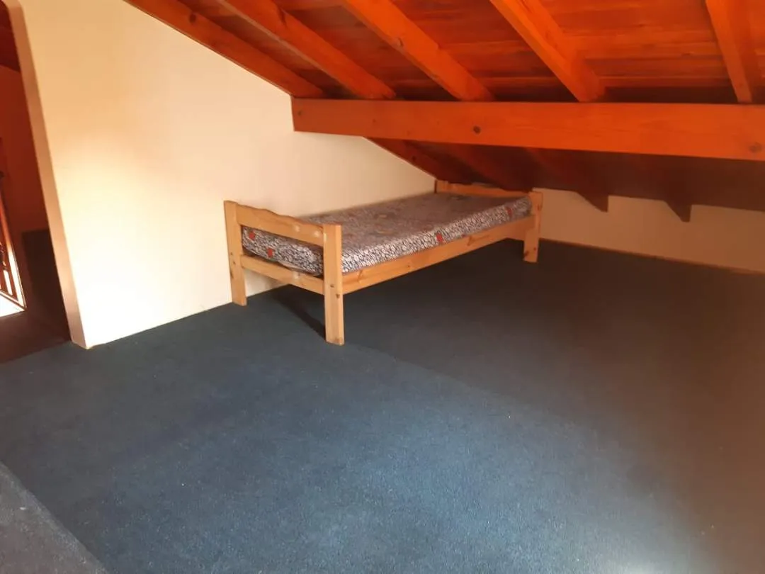 HERMOSO CHALET CON GAS NATURAL