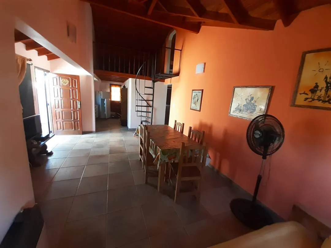 HERMOSO CHALET CON GAS NATURAL