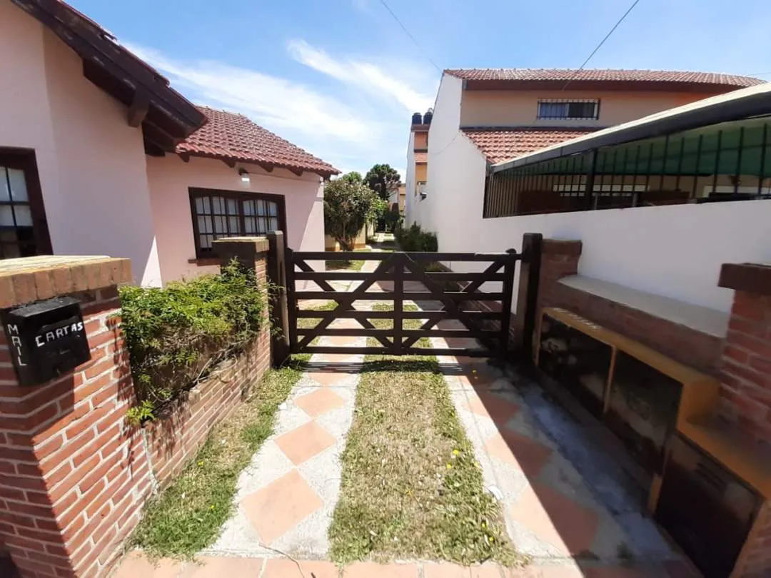 HERMOSO CHALET CON GAS NATURAL
