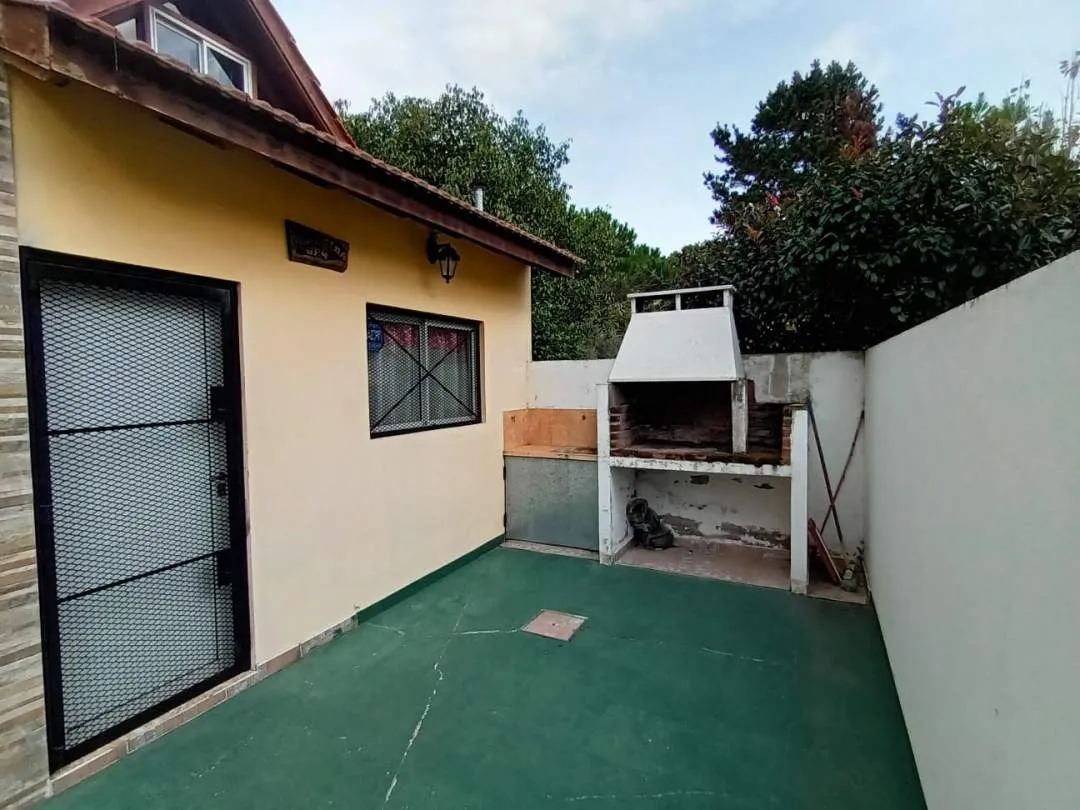 HERMOSO DUPLEX ZONA RESIDENCIAL