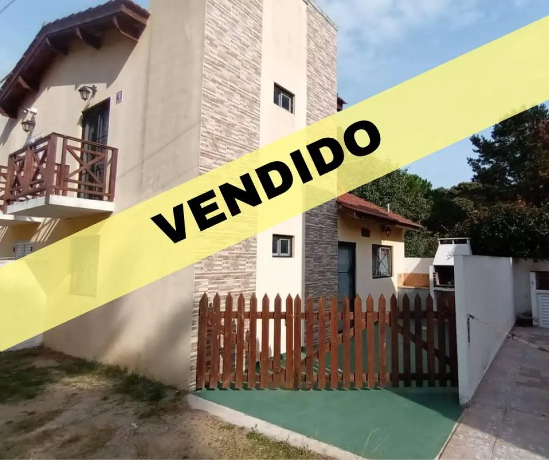 HERMOSO DUPLEX ZONA RESIDENCIAL