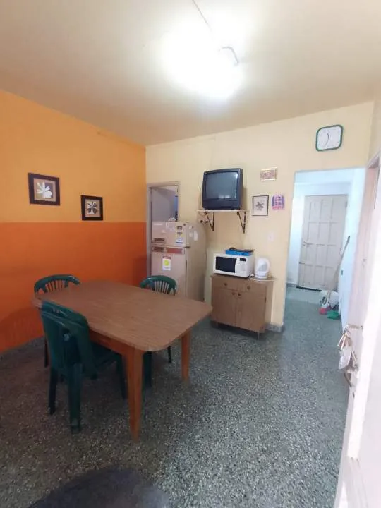 DOS CASAS EN LOTE PROPIO   (VENDIDO)