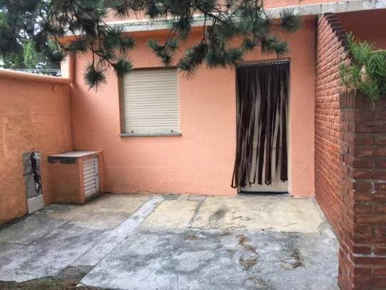DOS CASAS EN LOTE PROPIO   (VENDIDO)