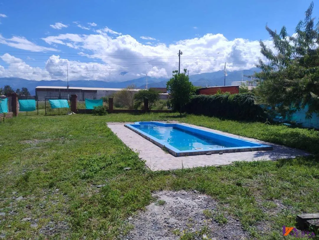 CASA EN VENTA *CAMPO QUIJANO * ESQUINA