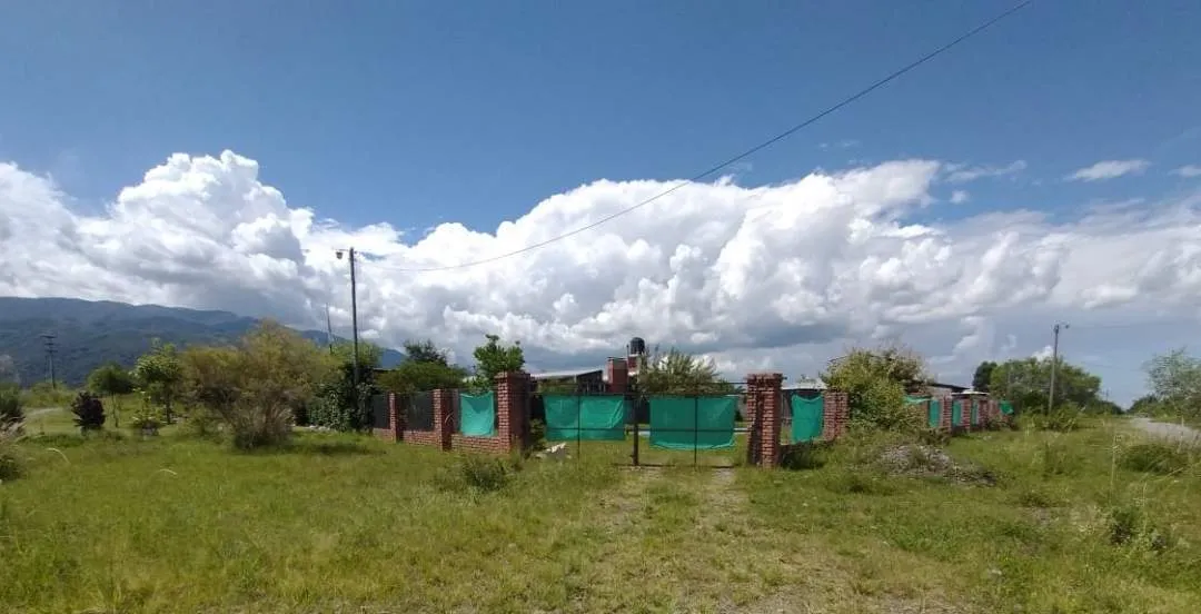 CASA EN VENTA *CAMPO QUIJANO * ESQUINA