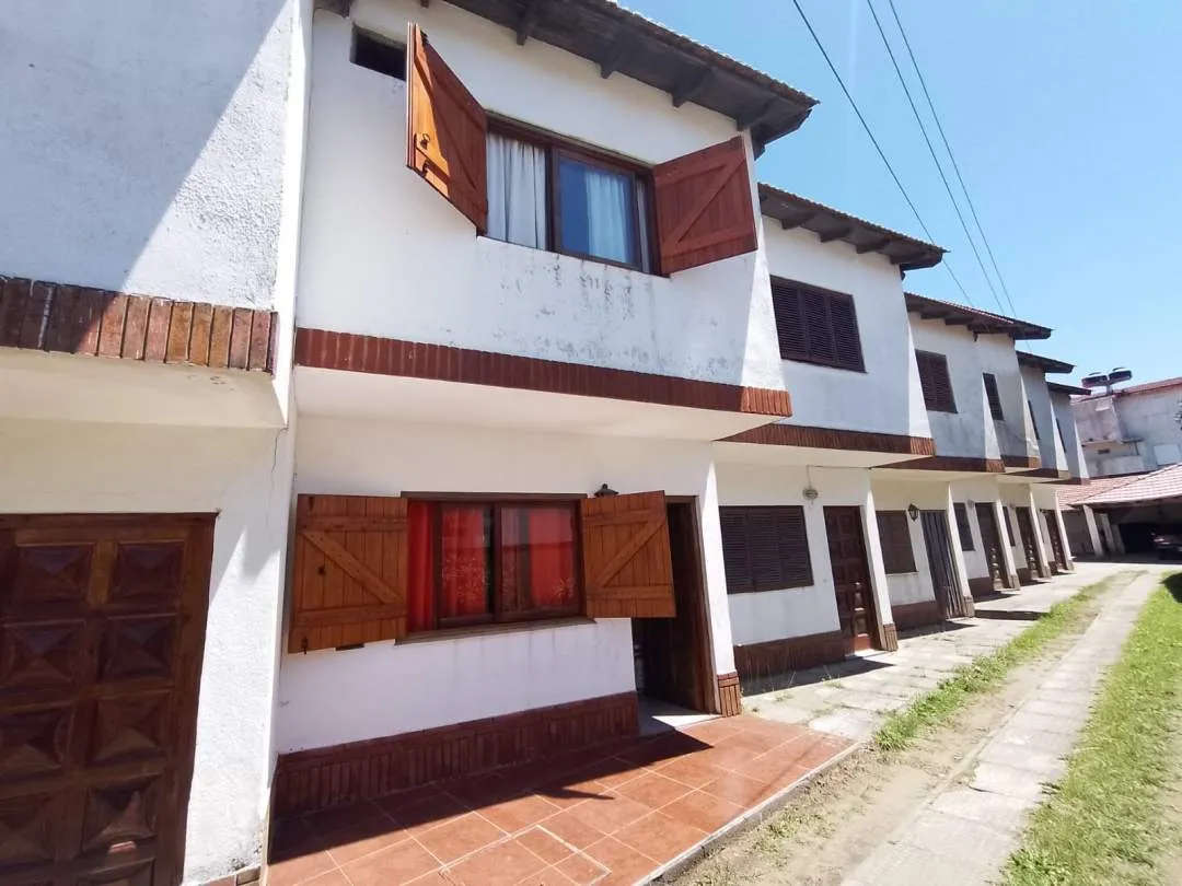 VENDE DUPLEX 3 AMBIENTES