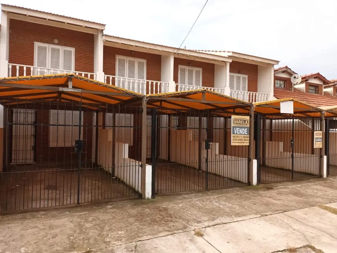 DUPLEX AL FRENTE CON QUINCHO