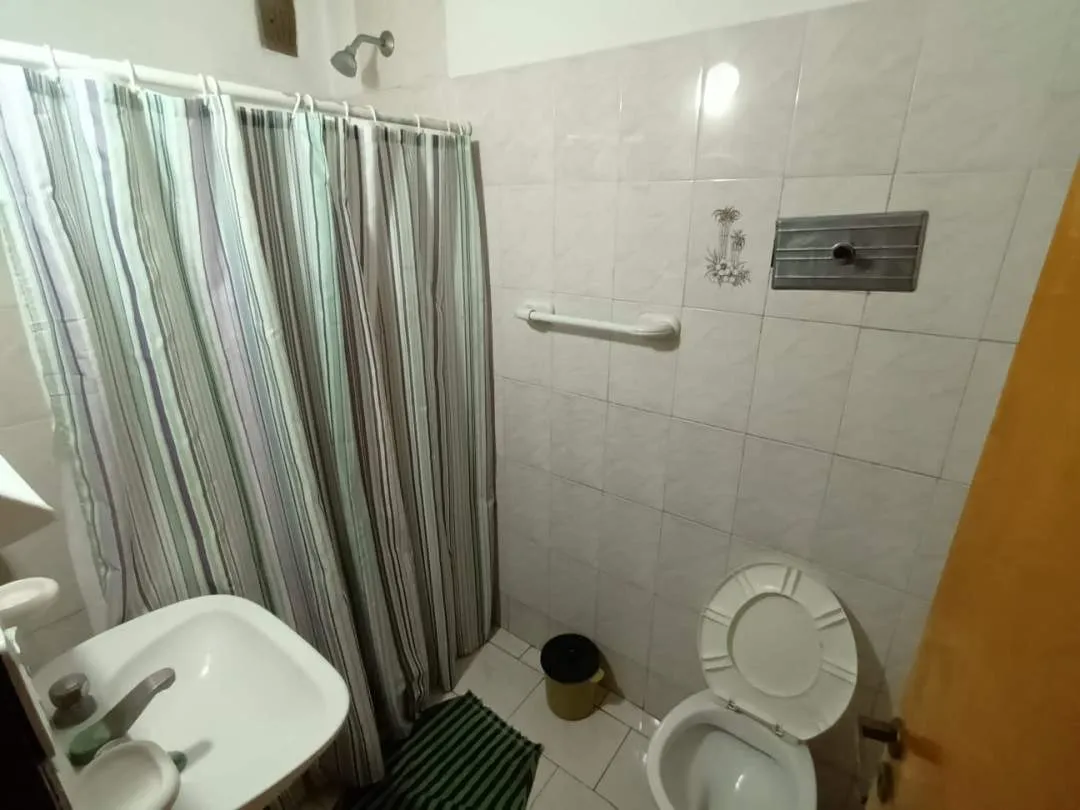 DUPLEX AL FRENTE CON QUINCHO