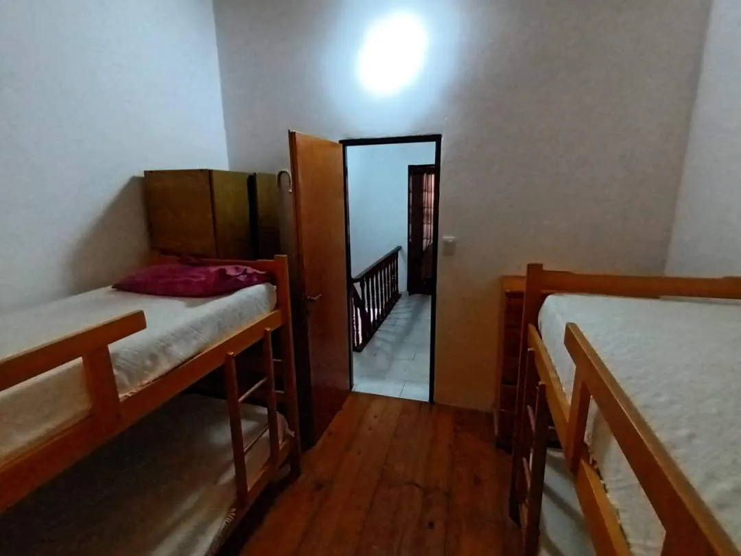 DUPLEX AL FRENTE CON QUINCHO