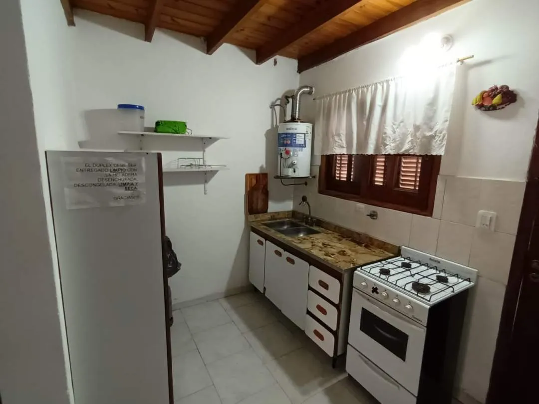 DUPLEX AL FRENTE CON QUINCHO