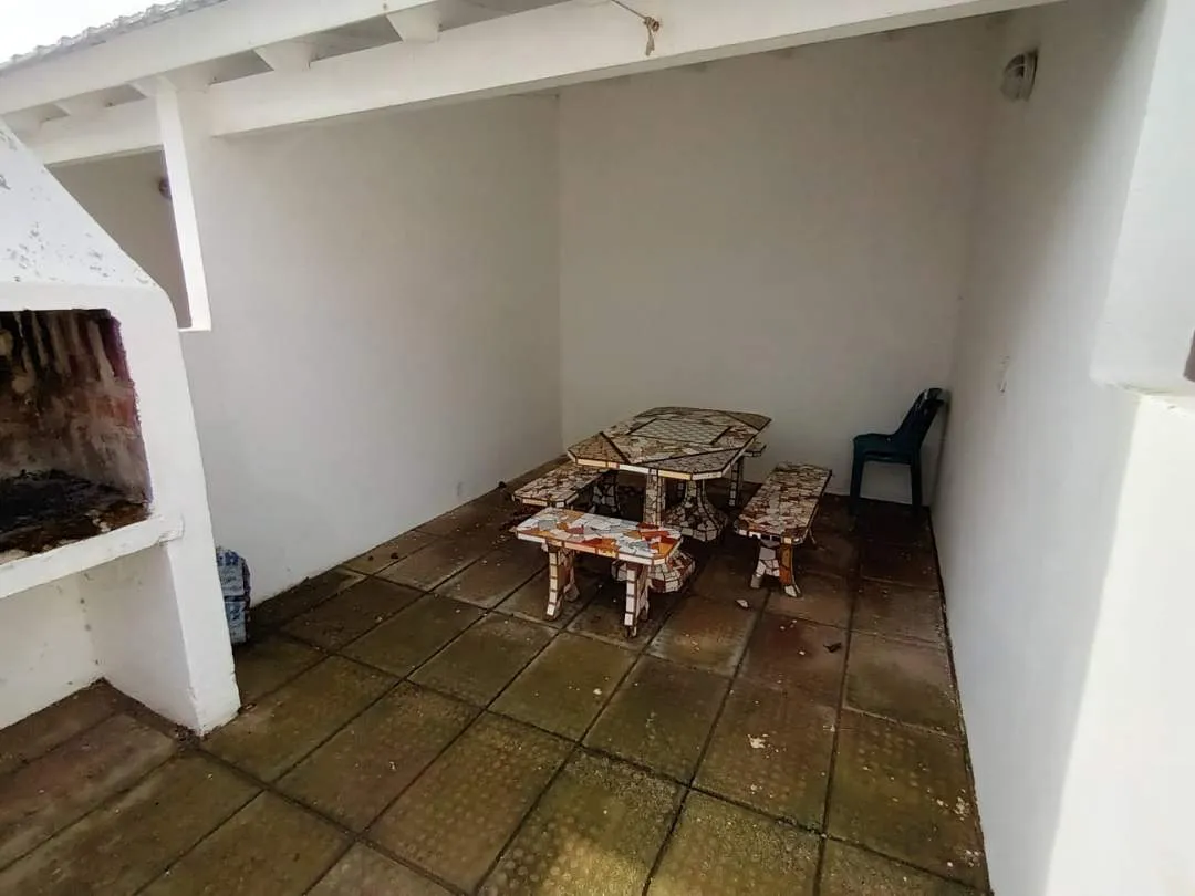 DUPLEX AL FRENTE CON QUINCHO